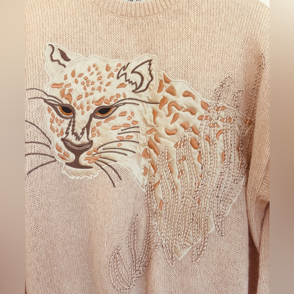 Vintage Escada Mohair Wool Leopard Embroidered Sweater Tan Size Small - Picture 8 of 8